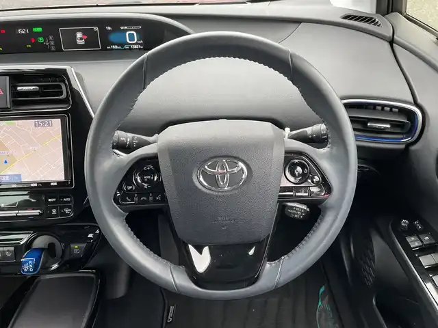 トヨタ プリウス A プレミアム　ツーリングセレ 千葉県 2019(令1)年 1.4万km エモーショナルレッドⅡ 純正9インチナビ/(フルセグTV/BT/CD/DVD/FM/AM)/バックカメラ/ブラインドスポットモニター/パーキングアシスト/ヘッドアップディスプレイ/ドライブレコーダー/衝突被害軽減システム/車線逸脱警報/レーダークルーズコントロール/レザーシート/横滑り防止装置/ビルトインETC2.0/アイドリングストップ/LEDヘッドライト/フォグランプ/オートライト/ウィンカーミラー/電動格納ミラー/純正17インチAW/シートヒーター/エアシート/シートリフター/プッシュスタート/スマートキー/フロアマット/ドアバイザー