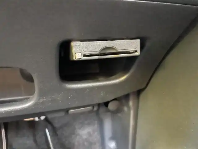 ダイハツ キャスト スポーツ SAⅢ 高知県 2017(平29)年 9.1万km ブラックマイカメタリック (株)IDOMが運営する【じしゃロン高知店】の自社ローン対象車両になります。こちらは現金ご利用時の価格です。自社ローンご希望の方は別途その旨お申付け下さい。