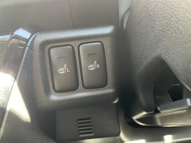 ダイハツ キャスト スポーツ SAⅢ 高知県 2017(平29)年 9.1万km ブラックマイカメタリック (株)IDOMが運営する【じしゃロン高知店】の自社ローン対象車両になります。こちらは現金ご利用時の価格です。自社ローンご希望の方は別途その旨お申付け下さい。