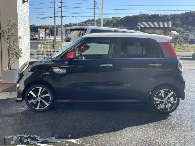 ダイハツ キャスト スポーツ SAⅢ 高知県 2017(平29)年 9.1万km ブラックマイカメタリック (株)IDOMが運営する【じしゃロン高知店】の自社ローン対象車両になります。こちらは現金ご利用時の価格です。自社ローンご希望の方は別途その旨お申付け下さい。