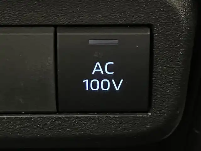 トヨタ シエンタ ハイブリッド Z 愛知県 2022(令4)年 2.5万km ブラック 純正１０．５型ナビ　全方位カメラ　ＤＶＤデッキ　フルセグＴＶ　ＡＣ１００Ｖ電源　ＨＤＭＩ　両側パワスラ　ＢＳＭ　セーフティセンス　衝突軽減　追従クルコン　ＥＴＣ　ＬＥＤオートライト　コーナーセンサー