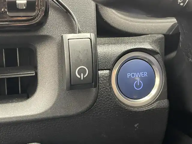 トヨタ シエンタ ハイブリッド Z 愛知県 2022(令4)年 2.5万km ブラック 純正１０．５型ナビ　全方位カメラ　ＤＶＤデッキ　フルセグＴＶ　ＡＣ１００Ｖ電源　ＨＤＭＩ　両側パワスラ　ＢＳＭ　セーフティセンス　衝突軽減　追従クルコン　ＥＴＣ　ＬＥＤオートライト　コーナーセンサー