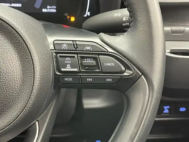 トヨタ シエンタ ハイブリッド Z 愛知県 2022(令4)年 2.5万km ブラック 純正１０．５型ナビ　全方位カメラ　ＤＶＤデッキ　フルセグＴＶ　ＡＣ１００Ｖ電源　ＨＤＭＩ　両側パワスラ　ＢＳＭ　セーフティセンス　衝突軽減　追従クルコン　ＥＴＣ　ＬＥＤオートライト　コーナーセンサー