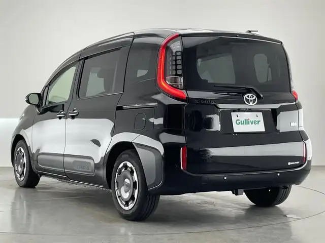 トヨタ シエンタ ハイブリッド Z 愛知県 2022(令4)年 2.5万km ブラック 純正１０．５型ナビ　全方位カメラ　ＤＶＤデッキ　フルセグＴＶ　ＡＣ１００Ｖ電源　ＨＤＭＩ　両側パワスラ　ＢＳＭ　セーフティセンス　衝突軽減　追従クルコン　ＥＴＣ　ＬＥＤオートライト　コーナーセンサー