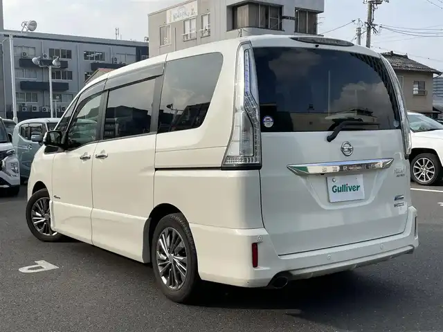 日産 セレナ