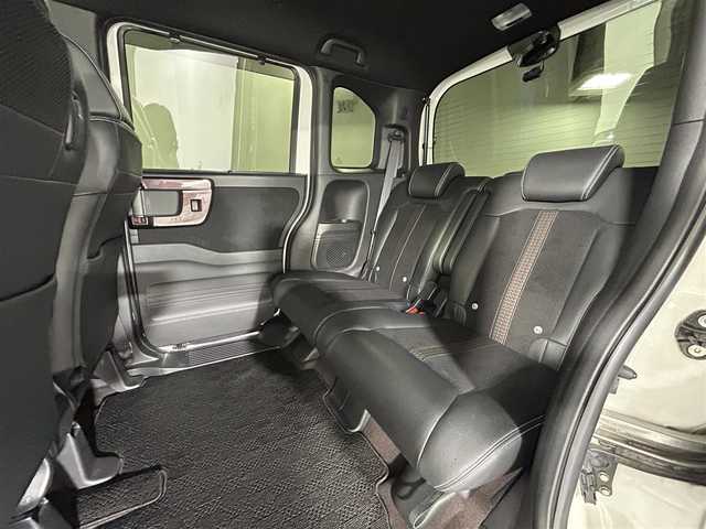 ホンダ Ｎ ＢＯＸ カスタム G L ターボ ホンダセンシング 佐賀県 2020(令2)年 7.9万km パールⅡ ホンダセンシング/社外8インチナビ/CD/DVD/フルセグTV/AM/FM/Bluetooth/バックカメラ /ビルドインETC/両側パワースライドドア/前後ドライブレコーダー/レーダークルーズコントロール/レーンキープアシスト/後方コーナーセンサー/TEINサイドスポイラー/ハーフレザーシート /シートヒーター/パドルシフト/LEDヘッドライト/フォグライト /オートライト/オートマチックハイビーム/スマートキー/ステアリングリモコン/純正15インチアルミホイール/純正フロアマット