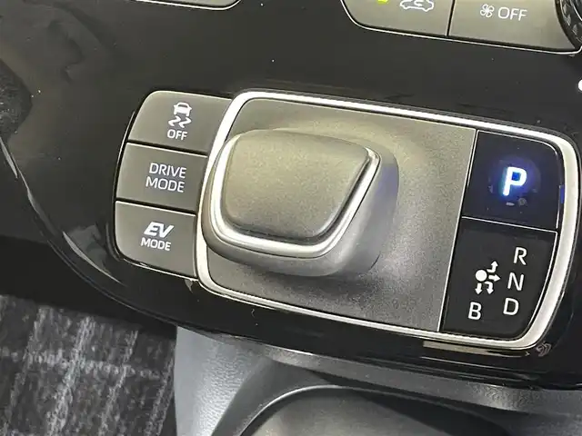 トヨタ アクア Z 岩手県 2023(令5)年 6.6万km プラチナホワイトパールマイカ ４WD　E-Four/トヨタセーフティセンス/プリクラッシュセーフティ/レーダークルーズコントロール/レーントレーシングアシスト/オートマチックハイビーム/ロードサインアシスト/クリアランスソナー/パーキングサポートブレーキ/AC100V1500Wアクセサリーコンセント/純正10.5インチディスプレイオーディオ/ナビキット/CD、DVDキット/フルセグTV/TVキャンセラー/AppleCarPlay、AndroidAuto/バックカメラ/ETC/ドライブレコーダー/ヘッドライトレベライザー/LEDヘッドランプ