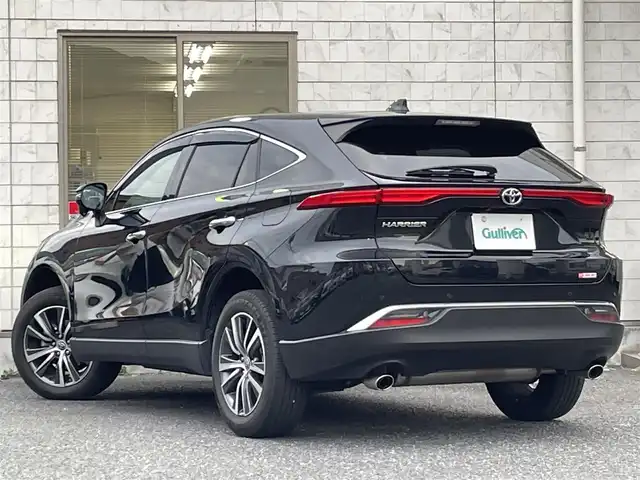 トヨタ ハリアー G 福岡県 2023(令5)年 4.1万km プレシャスブラックパール ワンオーナー/純正8インチコネクティッドナビ/　（AM/FM/Miracast/Bluetooth/フルセグTV/ナビ有）/バックカメラ/トヨタセーフティセンス/・プリクラッシュセーフティ/・レーントレーシングアシスト/・オートマチックハイビーム/・ロードサインアシスト/・レーダークルーズコントロール/・先行車発進告知機能/ブラインドスポットモニター/横滑り防止装置/オートライト/クリアランスソナー/コーナーセンサー/純正18インチアルミホイール/パワーバックドア/黒色ハーフレザーシート/ドラレコ付きデジタルインナーミラー/パワーシート（D席）/ビルトインETC/純正フロアマット/プッシュスタート/電格ウインカーミラー/ドアバイザー/USB-C端子×5/アクセサリーソケット/ISOFIX/保証書/取扱説明書/ナビ取扱説明書