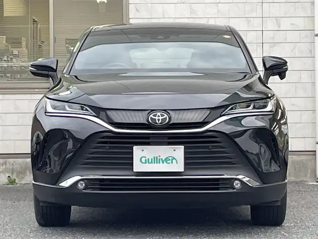トヨタ ハリアー G 福岡県 2023(令5)年 4.1万km プレシャスブラックパール ワンオーナー/純正8インチコネクティッドナビ/　（AM/FM/Miracast/Bluetooth/フルセグTV/ナビ有）/バックカメラ/トヨタセーフティセンス/・プリクラッシュセーフティ/・レーントレーシングアシスト/・オートマチックハイビーム/・ロードサインアシスト/・レーダークルーズコントロール/・先行車発進告知機能/ブラインドスポットモニター/横滑り防止装置/オートライト/クリアランスソナー/コーナーセンサー/純正18インチアルミホイール/パワーバックドア/黒色ハーフレザーシート/ドラレコ付きデジタルインナーミラー/パワーシート（D席）/ビルトインETC/純正フロアマット/プッシュスタート/電格ウインカーミラー/ドアバイザー/USB-C端子×5/アクセサリーソケット/ISOFIX/保証書/取扱説明書/ナビ取扱説明書