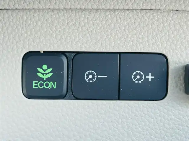 ホンダ Ｎ ＢＯＸ G EX ターボ ホンダセンシング 岡山県 2019(令1)年 8.5万km プラチナホワイトパール (株)IDOMが運営する【じしゃロン岡山店】の自社ローン対象車両になります。こちらは現金ご利用時の価格です。自社ローンご希望の方は別途その旨お申付け下さい。/＊フルセグテレビ/＊アイドリングストップ/＊バックカメラ/＊プッシュスタート/＊両側パワースライドドア/＊ETC/＊スペアキー/＊前後ドライブレコーダー