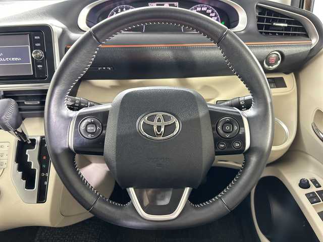 トヨタ シエンタ 佐賀県 2016(平28)年 1.4万km ヴィンテージブラウンパールクリスタルシャイン 純正7インチナビ/フルセグTV/CD/DVD/Bluetooth/バックカメラ/衝突被害軽減システム/車線逸脱警報/横滑り防止装置/アイドリングストップ/オートライト/オートマチックハイビーム/LEDヘッドライト/フォグライト/ビルトインETC/両側パワースライドドア/ISOFIX対応シート/純正フロアマット/スマートキー/プッシュスタート