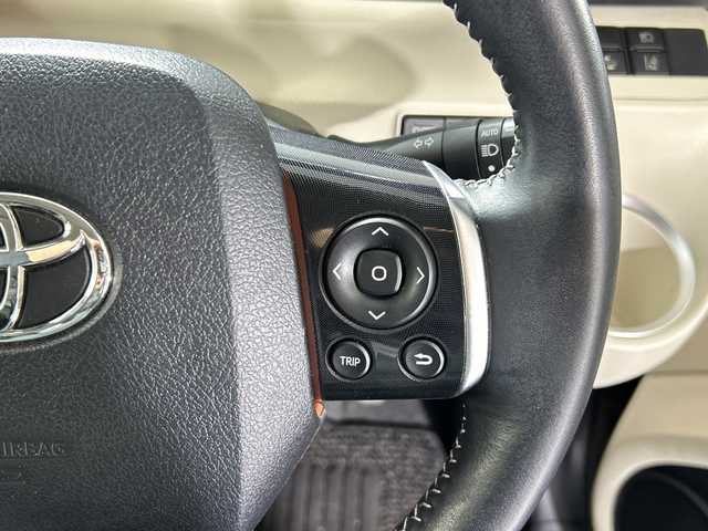 トヨタ シエンタ 佐賀県 2016(平28)年 1.4万km ヴィンテージブラウンパールクリスタルシャイン 純正7インチナビ/フルセグTV/CD/DVD/Bluetooth/バックカメラ/衝突被害軽減システム/車線逸脱警報/横滑り防止装置/アイドリングストップ/オートライト/オートマチックハイビーム/LEDヘッドライト/フォグライト/ビルトインETC/両側パワースライドドア/ISOFIX対応シート/純正フロアマット/スマートキー/プッシュスタート