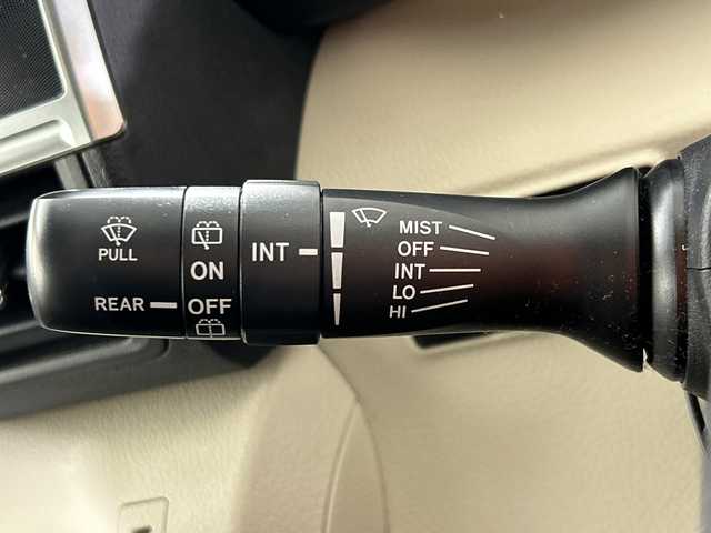 トヨタ シエンタ 佐賀県 2016(平28)年 1.4万km ヴィンテージブラウンパールクリスタルシャイン 純正7インチナビ/フルセグTV/CD/DVD/Bluetooth/バックカメラ/衝突被害軽減システム/車線逸脱警報/横滑り防止装置/アイドリングストップ/オートライト/オートマチックハイビーム/LEDヘッドライト/フォグライト/ビルトインETC/両側パワースライドドア/ISOFIX対応シート/純正フロアマット/スマートキー/プッシュスタート