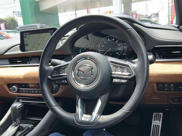 マツダ マツダ６セダン XD 20thアニバーサリーED 埼玉県 2022(令4)年 0.9万km ワイン 特別塗装色/フロントシートヘッドレストエンボス加工/20周年フロアマット/フロントフェンダーバッジ/フロントガラス照射型ヘッドアップディスプレイ/360°ビューモニター/アドバンスドスマートシティブレーキサポート/タンナッパ革/レガーヌコンビシート/純正アルミホイール/サンルーフ/パワーシート/ワンオーナー/フルセグテレビ/バックカメラ/アイドリングストップ/クルーズコントロール/プッシュスタート/シートヒーター/シートクーラー