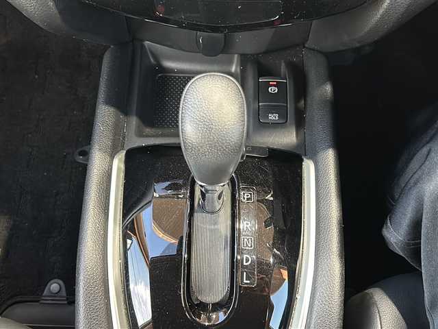 日産 エクストレイル 20X 静岡県 2018(平30)年 4.6万km ブリリアントホワイトパール 純正メモリナビ/・CD/・DVD/・フルセグTV/・Bluetooth/・AM/・FM/主要装備/・3列シート/・追従クルコン/・全方位カメラ/・ETC/・前後ドラレコ/・電動リアゲート/・コーナーセンサー前後/・オートライト/・フォグランプ/・ステアリングスイッチ/・電動パーキングブレーキ/・オートホールド/・デジタルインナーミラー/・純正フロアマット/・純正アルミホイール/・レザーシート/・スマートキー/・プッシュスタート