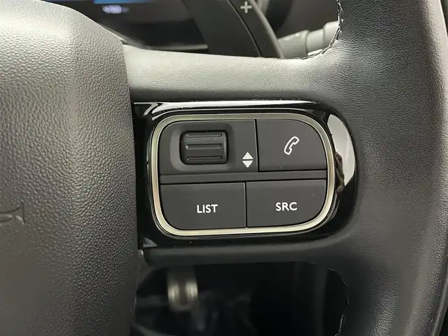 シトロエン シトロエン Ｃ５ エアクロス シャインパック ブルーHDi 埼玉県 2022(令4)年 2万km 紺 サンルーフ　純正８型ナビ　シートヒーター　バックカメラ　ＢＳＭ　ＥＴＣ　ＬＥＤヘッドライト　前後ドライブレコーダー　ＭＴモード付ＡＴ　フルセグ　Ｂｌｕｅｔｏｏｔｈ　ダウンヒルアシストコントロール