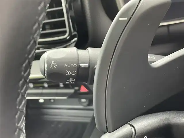 シトロエン シトロエン Ｃ５ エアクロス シャインパック ブルーHDi 埼玉県 2022(令4)年 2万km 紺 サンルーフ　純正８型ナビ　シートヒーター　バックカメラ　ＢＳＭ　ＥＴＣ　ＬＥＤヘッドライト　前後ドライブレコーダー　ＭＴモード付ＡＴ　フルセグ　Ｂｌｕｅｔｏｏｔｈ　ダウンヒルアシストコントロール