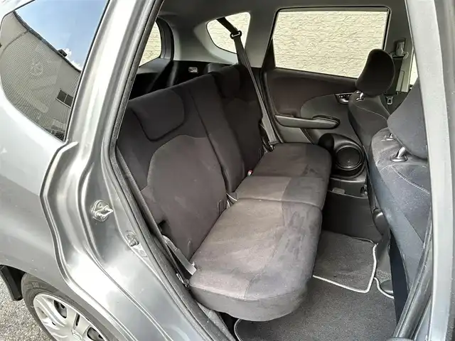ホンダ フィット RS 大阪府 2007(平19)年 12.7万km ストームシルバーメタリック 純正HDDナビ/バックカメラ/パドルシフト/ETC/取扱説明書