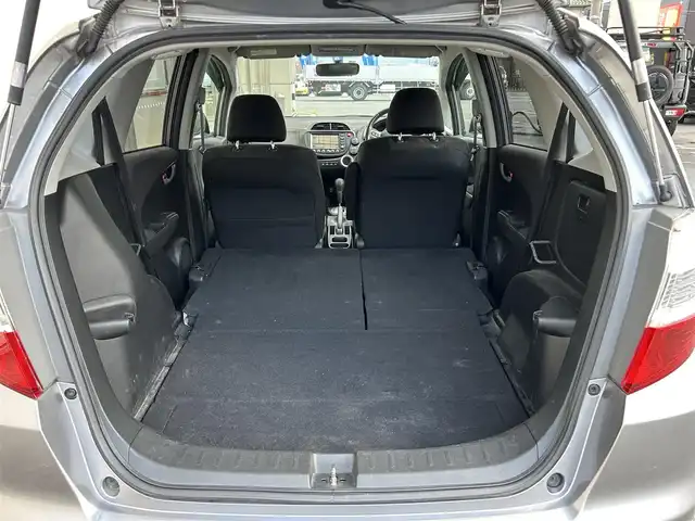 ホンダ フィット RS 大阪府 2007(平19)年 12.7万km ストームシルバーメタリック 純正HDDナビ/バックカメラ/パドルシフト/ETC/取扱説明書
