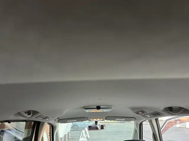 日産 セレナ ハイウェイスター Jパッケージ 静岡県 2011(平23)年 14万km ブリリアントホワイトパール HIDヘッドライト/革巻きステアリングホイール/純正SDナビ/ETC/フリップダウンモニター/両側パワースライドドア/ウォークスルー/純正フロアマット/純正AW/ステアリングスイッチ/コーナーセンサー/クルーズコントロール/プッシュスタート