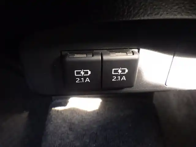 トヨタ シエンタ ファンベースG クエロ 千葉県 2020(令2)年 3.1万km ラディアントグリーンM ワンオーナー/Toyota Safety Sense/・プリクラッシュセーフティ/・レーンディパーチャーアラート/・オートハイビーム/両側パワースライドドア/ハーフレザーシート/純正SDナビ/地デジTV/【DVD/CD再生機能　Bluetooth接続】/パノラミックビューモニター/ETC/LEDヘッドライト/フォグライト/ウインカーミラー/クリアランスソナー/純正16インチアルミホイル/スマートキー
