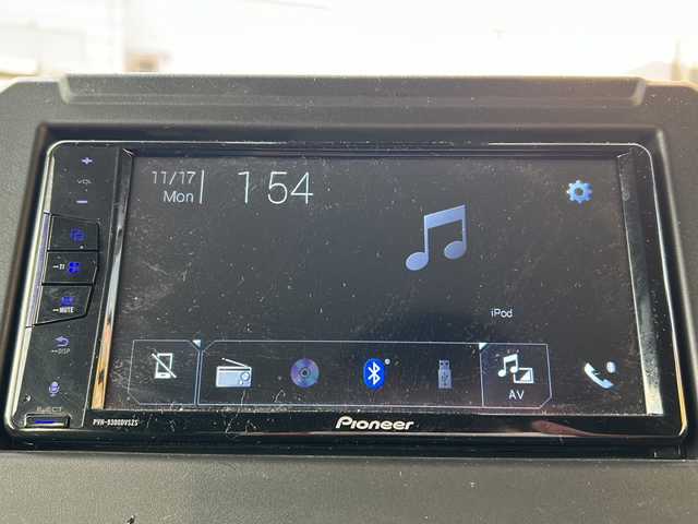 スズキ ジムニー XC 道央・札幌 2023(令5)年 2万km シフォンアイボリーM 社外ディプレイオーディオ（AM/FM/CD/DVD/BT/USB/AUX）/ドライブレコーダー前後/バックカメラ/クルーズコントロール/レーンアシスト/衝突被害軽減ブレーキ/ヘッドライトウォッシャー/シートヒーター（運転席、助手席）/オートエアコン/ダウンヒルアシストコントロール/横滑り防止装置/オートライト/電動格納ミラー/プッシュスタート/セキュリティアラーム