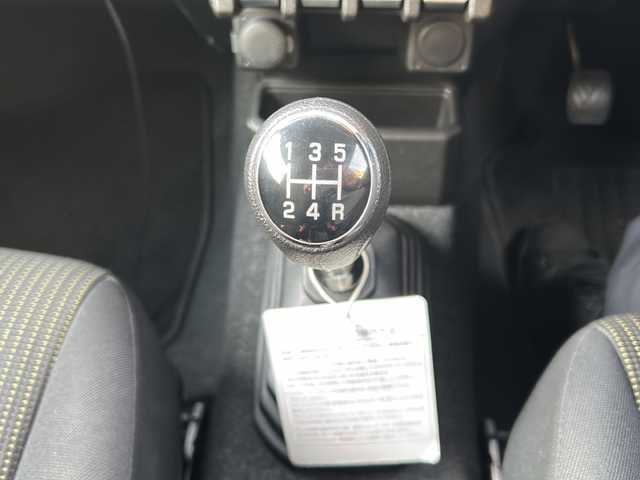 スズキ ジムニー XC 道央・札幌 2023(令5)年 2万km シフォンアイボリーM 社外ディプレイオーディオ（AM/FM/CD/DVD/BT/USB/AUX）/ドライブレコーダー前後/バックカメラ/クルーズコントロール/レーンアシスト/衝突被害軽減ブレーキ/ヘッドライトウォッシャー/シートヒーター（運転席、助手席）/オートエアコン/ダウンヒルアシストコントロール/横滑り防止装置/オートライト/電動格納ミラー/プッシュスタート/セキュリティアラーム