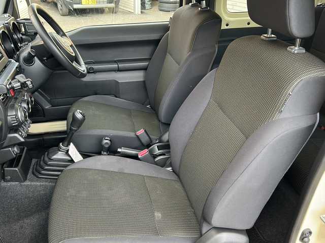 スズキ ジムニー XC 道央・札幌 2023(令5)年 2万km シフォンアイボリーM 社外ディプレイオーディオ（AM/FM/CD/DVD/BT/USB/AUX）/ドライブレコーダー前後/バックカメラ/クルーズコントロール/レーンアシスト/衝突被害軽減ブレーキ/ヘッドライトウォッシャー/シートヒーター（運転席、助手席）/オートエアコン/ダウンヒルアシストコントロール/横滑り防止装置/オートライト/電動格納ミラー/プッシュスタート/セキュリティアラーム