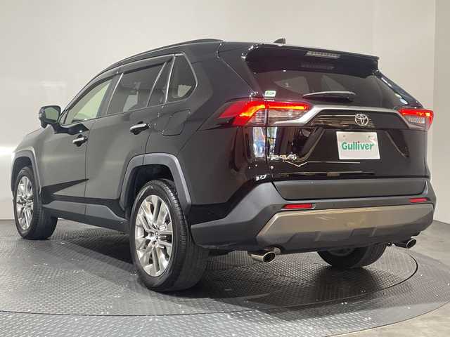 トヨタ ＲＡＶ４ G Zパッケージ 愛媛県 2019(令1)年 3.6万km アティチュードブラックマイカ ８型ナビ/フルセグ／Ｂｌｕｅｔｏｏｔｈ／ＵＳＢ/バックカメラ/レーダークルーズコントロール/衝突軽減ブレーキ/ＥＴＣ/ドライブレコーダー/パワーバックドア/Ｄ席パワーシート/ＤＮ席シートヒーター/オートマチックハイビーム/ブラインドスポットモニター