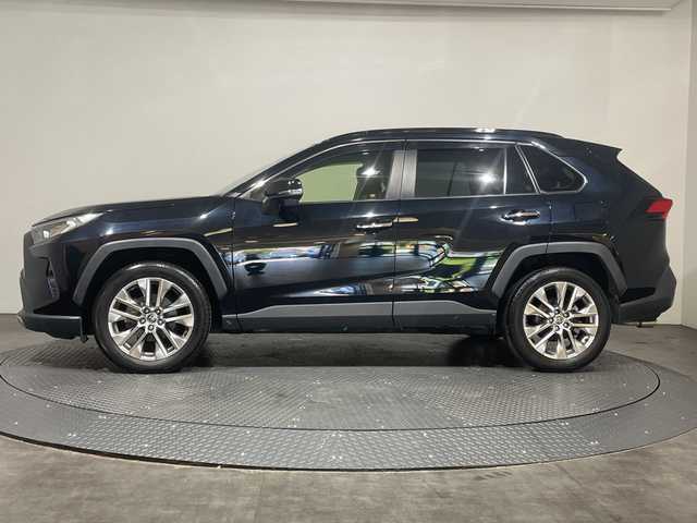 トヨタ ＲＡＶ４ G Zパッケージ 愛媛県 2019(令1)年 3.6万km アティチュードブラックマイカ ８型ナビ/フルセグ／Ｂｌｕｅｔｏｏｔｈ／ＵＳＢ/バックカメラ/レーダークルーズコントロール/衝突軽減ブレーキ/ＥＴＣ/ドライブレコーダー/パワーバックドア/Ｄ席パワーシート/ＤＮ席シートヒーター/オートマチックハイビーム/ブラインドスポットモニター