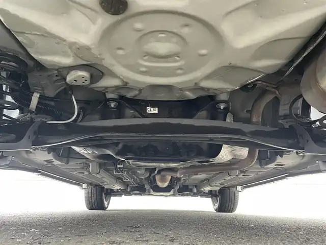 トヨタ ヤリスクロス Z 佐賀県 2021(令3)年 5.9万km ホワイトパールクリスタルシャイン モデリスタエアロ(F/S/R)/トヨタセーフティセンス/・プリクラッシュセーフティ/・レーダークルーズコントロール（全車速追従機能付）/・レーンディパーチャーアラート/・オートマチックハイビーム/ブラインドスポットモニター（BSM）/クリアランスソナー/純正ディスプレイオーディオ/・フルセグTV/Bluetooth/パノラミックビューモニター/ETC/純正18インチAW/革巻ステアリング/ステアリングスイッチ/電動パーキングスイッチ/黒革調シートカバー/パワーシート/前席シートヒーター/LEDヘッドランプ/前後ドラレコ(DC-DR652)/プッシュスタート/スペアキー×1/取扱説明書/保証書