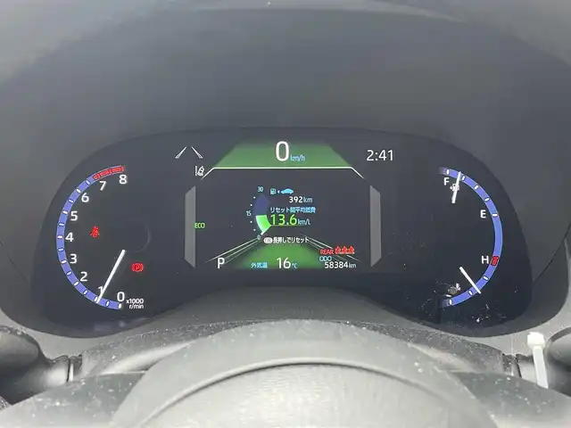 トヨタ ヤリスクロス Z 佐賀県 2021(令3)年 5.9万km ホワイトパールクリスタルシャイン モデリスタエアロ(F/S/R)/トヨタセーフティセンス/・プリクラッシュセーフティ/・レーダークルーズコントロール（全車速追従機能付）/・レーンディパーチャーアラート/・オートマチックハイビーム/ブラインドスポットモニター（BSM）/クリアランスソナー/純正ディスプレイオーディオ/・フルセグTV/Bluetooth/パノラミックビューモニター/ETC/純正18インチAW/革巻ステアリング/ステアリングスイッチ/電動パーキングスイッチ/黒革調シートカバー/パワーシート/前席シートヒーター/LEDヘッドランプ/前後ドラレコ(DC-DR652)/プッシュスタート/スペアキー×1/取扱説明書/保証書