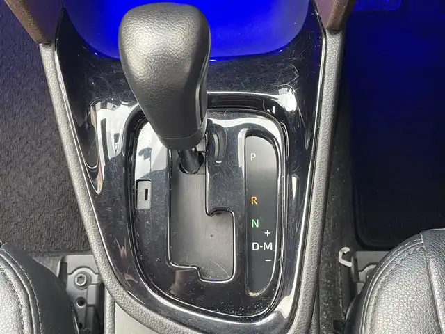 トヨタ ヤリスクロス Z 佐賀県 2021(令3)年 5.9万km ホワイトパールクリスタルシャイン モデリスタエアロ(F/S/R)/トヨタセーフティセンス/・プリクラッシュセーフティ/・レーダークルーズコントロール（全車速追従機能付）/・レーンディパーチャーアラート/・オートマチックハイビーム/ブラインドスポットモニター（BSM）/クリアランスソナー/純正ディスプレイオーディオ/・フルセグTV/Bluetooth/パノラミックビューモニター/ETC/純正18インチAW/革巻ステアリング/ステアリングスイッチ/電動パーキングスイッチ/黒革調シートカバー/パワーシート/前席シートヒーター/LEDヘッドランプ/前後ドラレコ(DC-DR652)/プッシュスタート/スペアキー×1/取扱説明書/保証書