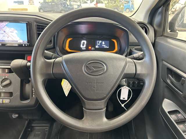 ダイハツ ミラ イース L SAⅢ 長崎県 2019(令1)年 2.9万km ブラックマイカメタリック パイオニアナビ（AVIC-RZ102）/・ワンセグ/・Bluetooth/スマートアシスト/・先行車発信告知/・誤発信抑制/・車線逸脱警報/コーナーセンサー/キーレス/オートハイビーム/社外前後ドライブレコーダー/バイザー/社外フロアマット/オートライト