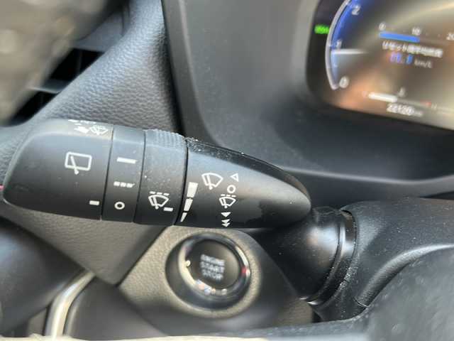 トヨタ ＲＡＶ４ アドベンチャー オフロードPKGⅡ 埼玉県 2024(令6)年 2.3万km グレーメタリック ワンオーナー　/純正ナビ　/フルセグ/BT/USB/FM/AM/Miracast/スロットルコントローラー（3-drive-EVO）/全周囲カメラ　/ACC/ビルトインＥＴＣ（2.0）　/デジタルインナーミラー/前席シートヒーター　/前席エアーシート　/運転席メモリーシート　/ハンドルヒーター　/オートホールド/電動パーキング/横滑り防止/パワーバックドア/オートライト/オートハイビーム/LTA/BSM/PCS/クリアランスソナー/RCTA/PKSB/RSA/スマートキー２本　/保証書　/記録簿　/取扱説明書