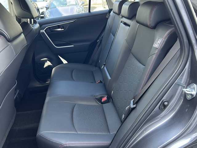 トヨタ ＲＡＶ４ アドベンチャー オフロードPKGⅡ 埼玉県 2024(令6)年 2.3万km グレーメタリック ワンオーナー　/純正ナビ　/フルセグ/BT/USB/FM/AM/Miracast/スロットルコントローラー（3-drive-EVO）/全周囲カメラ　/ACC/ビルトインＥＴＣ（2.0）　/デジタルインナーミラー/前席シートヒーター　/前席エアーシート　/運転席メモリーシート　/ハンドルヒーター　/オートホールド/電動パーキング/横滑り防止/パワーバックドア/オートライト/オートハイビーム/LTA/BSM/PCS/クリアランスソナー/RCTA/PKSB/RSA/スマートキー２本　/保証書　/記録簿　/取扱説明書