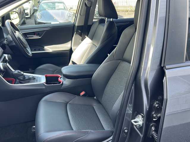 トヨタ ＲＡＶ４ アドベンチャー オフロードPKGⅡ 埼玉県 2024(令6)年 2.3万km グレーメタリック ワンオーナー　/純正ナビ　/フルセグ/BT/USB/FM/AM/Miracast/スロットルコントローラー（3-drive-EVO）/全周囲カメラ　/ACC/ビルトインＥＴＣ（2.0）　/デジタルインナーミラー/前席シートヒーター　/前席エアーシート　/運転席メモリーシート　/ハンドルヒーター　/オートホールド/電動パーキング/横滑り防止/パワーバックドア/オートライト/オートハイビーム/LTA/BSM/PCS/クリアランスソナー/RCTA/PKSB/RSA/スマートキー２本　/保証書　/記録簿　/取扱説明書