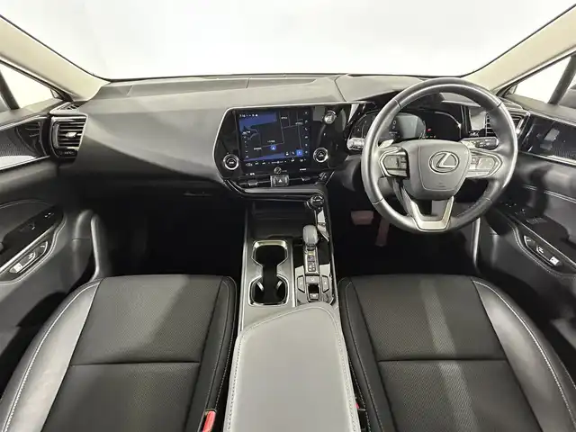 レクサス ＮＸ 250 佐賀県 2023(令5)年 1万km ソニッククォーツ ワンオーナー/禁煙車/純正9.8インチナビ/フルセグ/Bluetooth/全方位カメラ/サンルーフ/ビルトインETC2.0/ドライブレコーダー/レクサスセーフティーシステム/レーダークルーズコントロール/コーナーセンサー/BSM/ヘッドアップディスプレイ/電動リアゲート/運転席・助手席パワーシート/パドルシフト/純正フロアマット/純正18インチアルミホイール