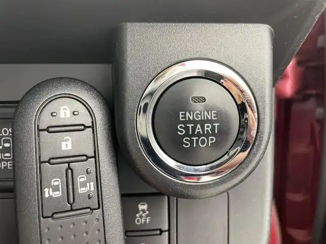 トヨタ タンク カスタムG－T 熊本県 2017(平29)年 4.2万km ブラックマイカ/マゼンダベリーメタリック 純正ナビNSZT-Y66T（ＣＤ・ＤＶＤ・フルセグ・ＢＴ・ＳＤ）/バックカメラ　/純正前方ドライブレコーダー　/両側パワースライドドア　/ビルトインＥＴＣ２．０　/両側パワースライドドア　/衝突軽減ブレーキ　/横滑り防止　/アイドリングストップ/クルーズコントロール/前席シートヒーター/後ろのみコーナーセンサー/ドアバイザー/純正フロアマット/純正１５インチAW/オートライト/LEDヘッドライト/フォグランプ/スマートキー/プッシュスタート/保証書