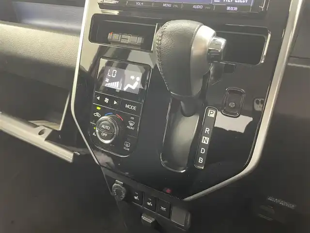 トヨタ タンク カスタムG－T 熊本県 2017(平29)年 4.2万km ブラックマイカ/マゼンダベリーメタリック 純正ナビNSZT-Y66T（ＣＤ・ＤＶＤ・フルセグ・ＢＴ・ＳＤ）/バックカメラ　/純正前方ドライブレコーダー　/両側パワースライドドア　/ビルトインＥＴＣ２．０　/両側パワースライドドア　/衝突軽減ブレーキ　/横滑り防止　/アイドリングストップ/クルーズコントロール/前席シートヒーター/後ろのみコーナーセンサー/ドアバイザー/純正フロアマット/純正１５インチAW/オートライト/LEDヘッドライト/フォグランプ/スマートキー/プッシュスタート/保証書