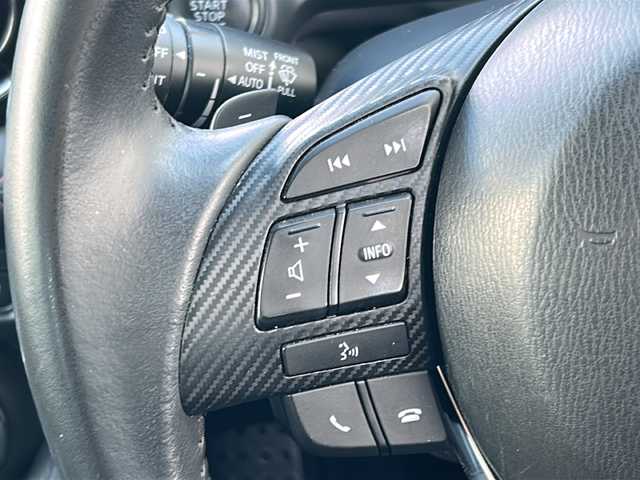 マツダ デミオ XD ツーリング 千葉県 2016(平28)年 7.2万km スノーフレイクホワイトパールマイカ 純正SDナビゲーション/フルセグTV/Bluetooth・CD・DVD/バックカメラ/ETC/LEDヘッドライト/オートライト/フォグランプ/ステアリングリモコン/パドルシフト/クルーズコントロール/運転席・助手席シートヒーター/エンジンプッシュスタート/スマートキー/純正アルミホイール