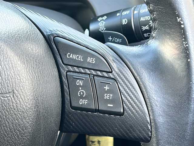 マツダ デミオ XD ツーリング 千葉県 2016(平28)年 7.2万km スノーフレイクホワイトパールマイカ 純正SDナビゲーション/フルセグTV/Bluetooth・CD・DVD/バックカメラ/ETC/LEDヘッドライト/オートライト/フォグランプ/ステアリングリモコン/パドルシフト/クルーズコントロール/運転席・助手席シートヒーター/エンジンプッシュスタート/スマートキー/純正アルミホイール