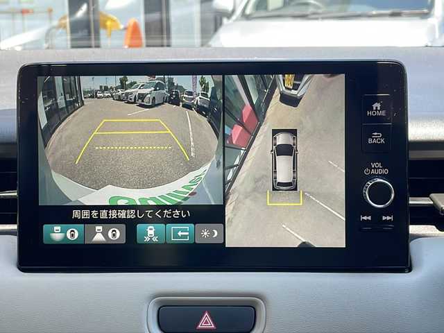 ホンダ ヴェゼル ハイブリッド e:HEV PLaY 大阪府 2022(令4)年 4.4万km パールⅡ １オナ　/ガラスルーフ　/全方位　/温席　/ＢＳＭ/ＥＴＣ　/レーダークルーズコントロール　/ステアリングヒーター　/パワーバックドア　/置くだけ充電　/ＣＭＢＳ/レーンキープアシスト/純正ナビ/フルセグＴＶ/ワイパーデアイサー/踏み間違い/ダウンヒルアシストコントロール/取説/保証書/カラー番号；ＮＨ９０２ＰＡ