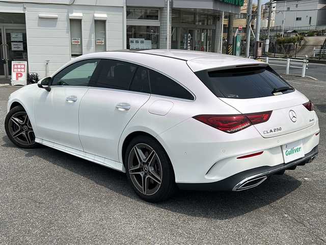 メルセデス・ベンツ Ｍ・ベンツ ＣＬＡ２５０ Sブレイク 4MATIC 愛知県 2022(令4)年 1.7万km ポーラホワイト /禁煙車/ワンオーナー//パノラマサンルーフ//メーカーナビ//Bluetooth//バックカメラ//ETC//純正ドライブレコーダー//アクティブブレーキアシスト//アクティブレーンキープアシスト//ブラインドスポットアシスト//レーンチェンジアシスト//アダプティブクルーズコントロール/（アクティブステアリングアシスト付）//パークトロニック（コーナーセンサー）//トラフィックサインアシスト//D/N席パワーシート・シートヒーター//パワーバックドア//純正１８インチアルミ//アンビエントライト//ESP（横滑り防止）//電動格納ミラーウインカー//LEDオートライト//純正フロアマット//アイドリングストップ//取扱説明書/新車保証書//スペアキー