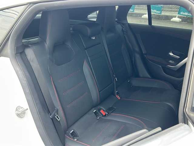 メルセデス・ベンツ Ｍ・ベンツ ＣＬＡ２５０ Sブレイク 4MATIC 愛知県 2022(令4)年 1.7万km ポーラホワイト /禁煙車/ワンオーナー//パノラマサンルーフ//メーカーナビ//Bluetooth//バックカメラ//ETC//純正ドライブレコーダー//アクティブブレーキアシスト//アクティブレーンキープアシスト//ブラインドスポットアシスト//レーンチェンジアシスト//アダプティブクルーズコントロール/（アクティブステアリングアシスト付）//パークトロニック（コーナーセンサー）//トラフィックサインアシスト//D/N席パワーシート・シートヒーター//パワーバックドア//純正１８インチアルミ//アンビエントライト//ESP（横滑り防止）//電動格納ミラーウインカー//LEDオートライト//純正フロアマット//アイドリングストップ//取扱説明書/新車保証書//スペアキー