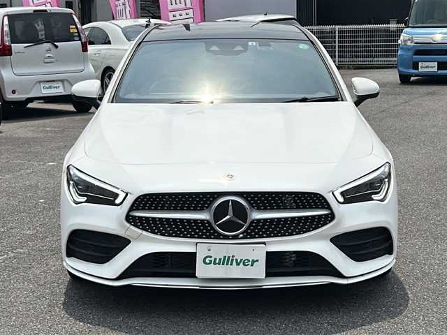 メルセデス・ベンツ Ｍ・ベンツ ＣＬＡ２５０ Sブレイク 4MATIC 愛知県 2022(令4)年 1.7万km ポーラホワイト /禁煙車/ワンオーナー//パノラマサンルーフ//メーカーナビ//Bluetooth//バックカメラ//ETC//純正ドライブレコーダー//アクティブブレーキアシスト//アクティブレーンキープアシスト//ブラインドスポットアシスト//レーンチェンジアシスト//アダプティブクルーズコントロール/（アクティブステアリングアシスト付）//パークトロニック（コーナーセンサー）//トラフィックサインアシスト//D/N席パワーシート・シートヒーター//パワーバックドア//純正１８インチアルミ//アンビエントライト//ESP（横滑り防止）//電動格納ミラーウインカー//LEDオートライト//純正フロアマット//アイドリングストップ//取扱説明書/新車保証書//スペアキー