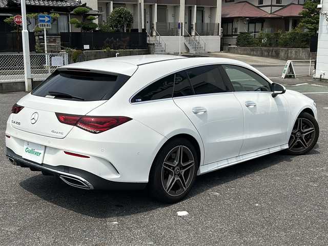 メルセデス・ベンツ Ｍ・ベンツ ＣＬＡ２５０ Sブレイク 4MATIC 愛知県 2022(令4)年 1.7万km ポーラホワイト /禁煙車/ワンオーナー//パノラマサンルーフ//メーカーナビ//Bluetooth//バックカメラ//ETC//純正ドライブレコーダー//アクティブブレーキアシスト//アクティブレーンキープアシスト//ブラインドスポットアシスト//レーンチェンジアシスト//アダプティブクルーズコントロール/（アクティブステアリングアシスト付）//パークトロニック（コーナーセンサー）//トラフィックサインアシスト//D/N席パワーシート・シートヒーター//パワーバックドア//純正１８インチアルミ//アンビエントライト//ESP（横滑り防止）//電動格納ミラーウインカー//LEDオートライト//純正フロアマット//アイドリングストップ//取扱説明書/新車保証書//スペアキー