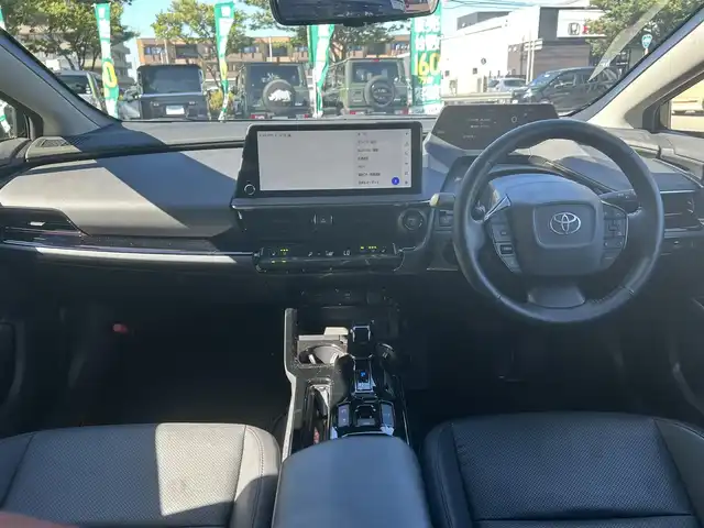 トヨタ プリウス Z 鳥取県 2023(令5)年 2.1万km アティチュードブラックマイカ トヨタセーフティセンス/モデリスタエアロ/サンルーフ /12.3型ディスプレイオーディオ/・純正ナビ/・フルセグ/・Bluetooth/全方位モニター/合皮シート/・D席パワーシート/メモリーシート/・前席シートヒーター/ベンチレーション/スマートキー/プッシュスタート/ローダウン/レーダークルーズ/ビルトインETC2.0/パワーバックドア/純正19AW/デジタルインナーミラー/LEDヘッドライト/オートライト/オートマチックハイビーム/パーキングアシスト/ブラインドスポットモニター/W＆サイドエアバック /カーテンエアバック