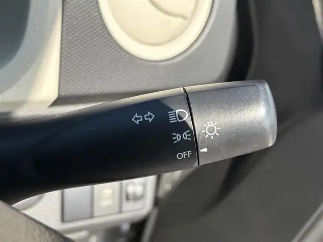 スズキ アルト L 大分県 2017(平29)年 8.5万km シルキーシルバーメタリック 純正ナビ/（AM/FM/CD/DVD/SD/USB/Bluetooth/ワンセグTV）/アイドリングストップ/横滑り防止/衝突軽減ブレーキ/ETC/ドライブレコーダー前後（SDカード有り）/純正フロアマット/保証書/取扱説明書