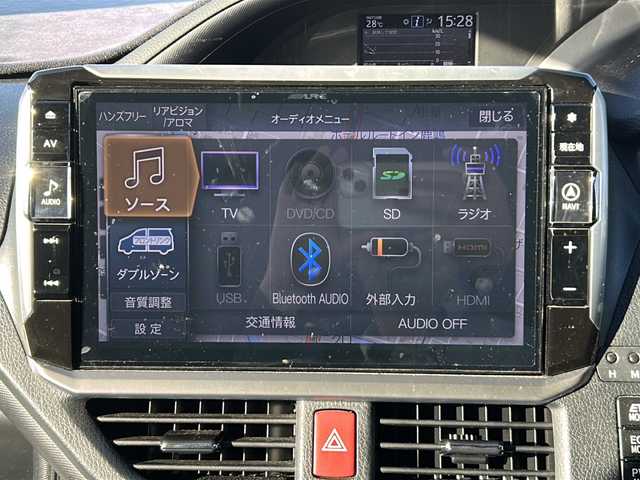 トヨタ ノア ハイブリッド Si 茨城県 2018(平30)年 5.8万km ホワイトパールクリスタルシャイン ALPINE11型ナビ【EX11NX】/(地デジTV・CD・DVD・BT・USB・ラジオ再生)/両側パワースライドドア/衝突軽減ブレーキ/クルーズコントロール/ハーフレザーシート/シートヒーター/ドライブレコーダー/バックカメラ/ETC/オートライト/LEDヘッドライト/社外18inアルミホイール＆純正AW車載/フロアマット/スマートキー